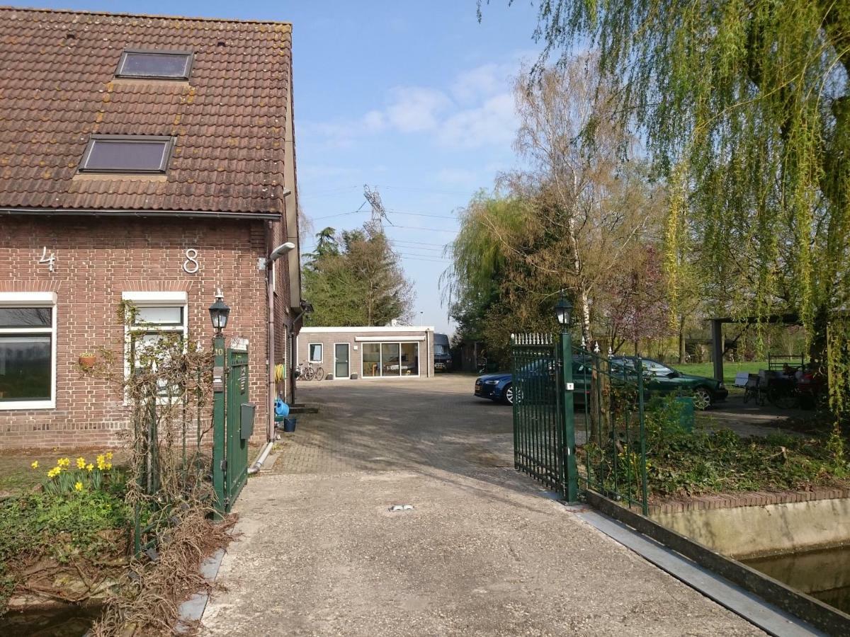 Ons Hoekje Houten